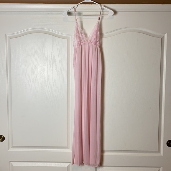 💀 VINTAGE BABY PINK FLOOR LENGTH MAXI ROBE & SLIP DRESS SET - Picture 8 of 8
